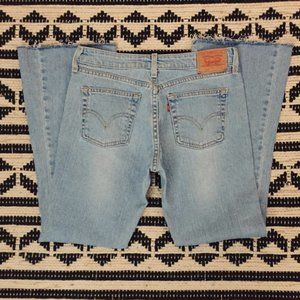 Distressed Light Wash Levi's